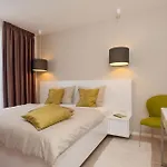 Seafront Ciovo Deluxe Dva 6 Beautiful Bedrooms Private Pools Sea Front - Sauna * Traù
