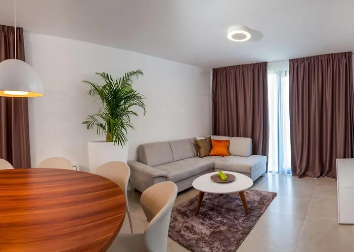 Seaview Ciovo Deluxe Dva 6 Beautiful Bedrooms * Trogir