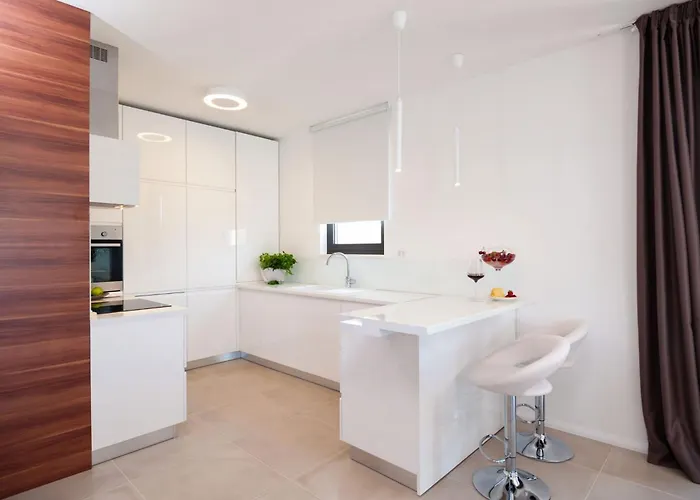 Seaview Ciovo Deluxe Dva 6 Beautiful Bedrooms Trogir