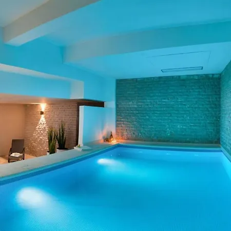 Seafront Ciovo Deluxe Dva 6 Beautiful Bedrooms Private Pools Sea Front - Sauna * Trogir