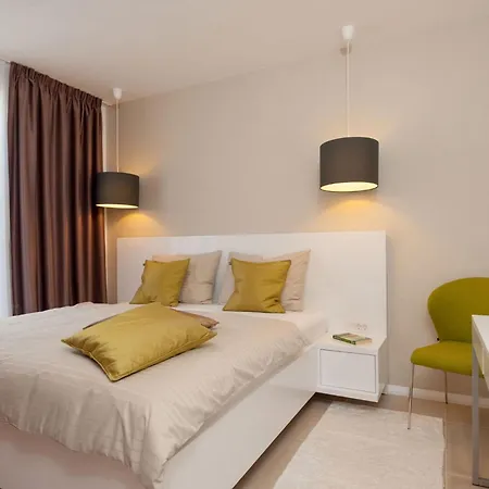 Villa Seafront Ciovo Deluxe Dva 6 Beautiful Bedrooms Private Pools Sea Front - Sauna *
