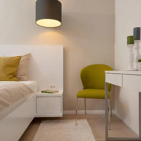 Seaview Ciovo Deluxe Dva 6 Beautiful Bedrooms فيلة تروغير