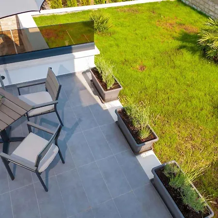 فيلة Seaview Ciovo Deluxe Dva 6 Beautiful Bedrooms تروغير