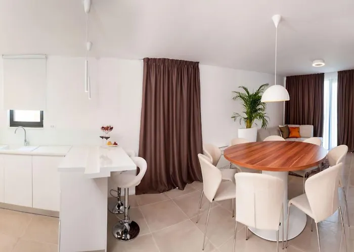 Villa Seaview Ciovo Deluxe Dva 6 Beautiful Bedrooms Trogir