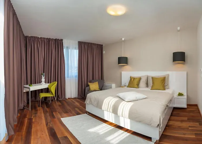 Seaview Ciovo Deluxe Dva 6 Beautiful Bedrooms * Trogir