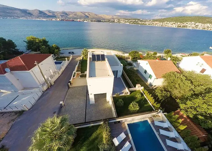 Seaview Ciovo Deluxe Dva 6 Beautiful Bedrooms Villa Trogir