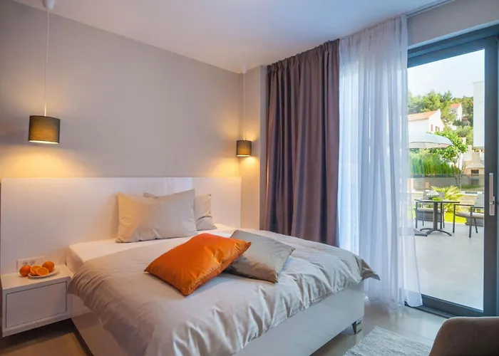 Villa Seaview Ciovo Deluxe Dva 6 Beautiful Bedrooms Trogir